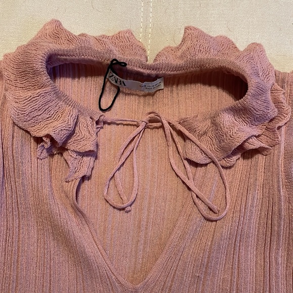 Zara ruffle top - Picture 2 of 5